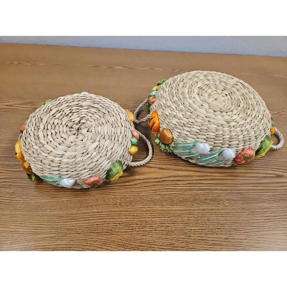 Vintage 2 Mid Century Round Nesting Wicker Baskets w/ Colorful Raffia Vegetables